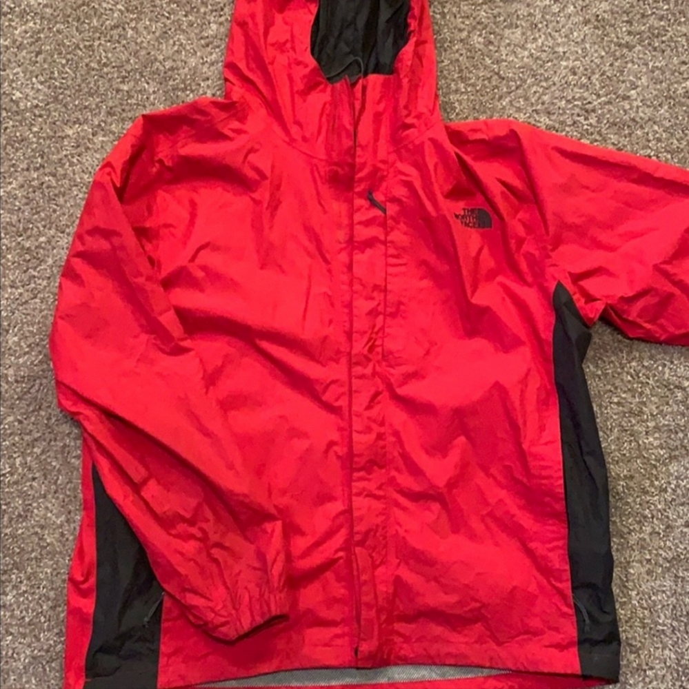 Men’s Red Northface hyvent Windbreaker, medium